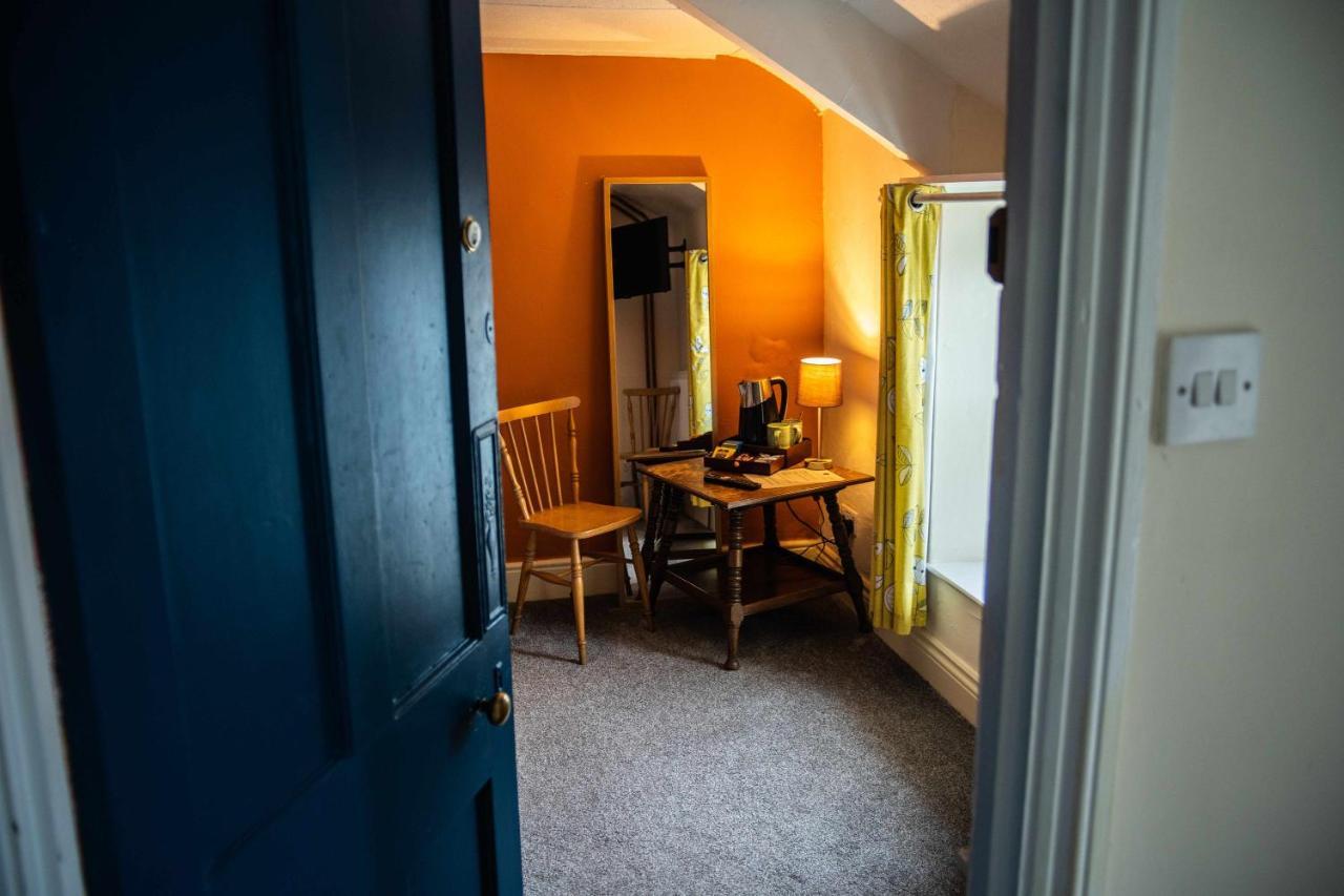Manorbier Castle Inn Sunset Room Luaran gambar